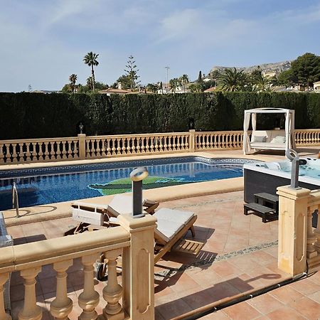 Luxury Villa - Pool, Hot Tub, Aircon, Tvs, Home Cinema, Office, Gbit Internet, Sports Equipment カルプ エクステリア 写真