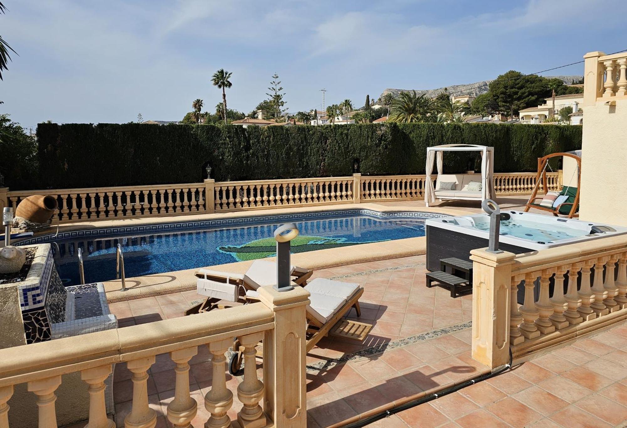 Luxury Villa - Pool, Hot Tub, Aircon, Tvs, Home Cinema, Office, Gbit Internet, Sports Equipment カルプ エクステリア 写真