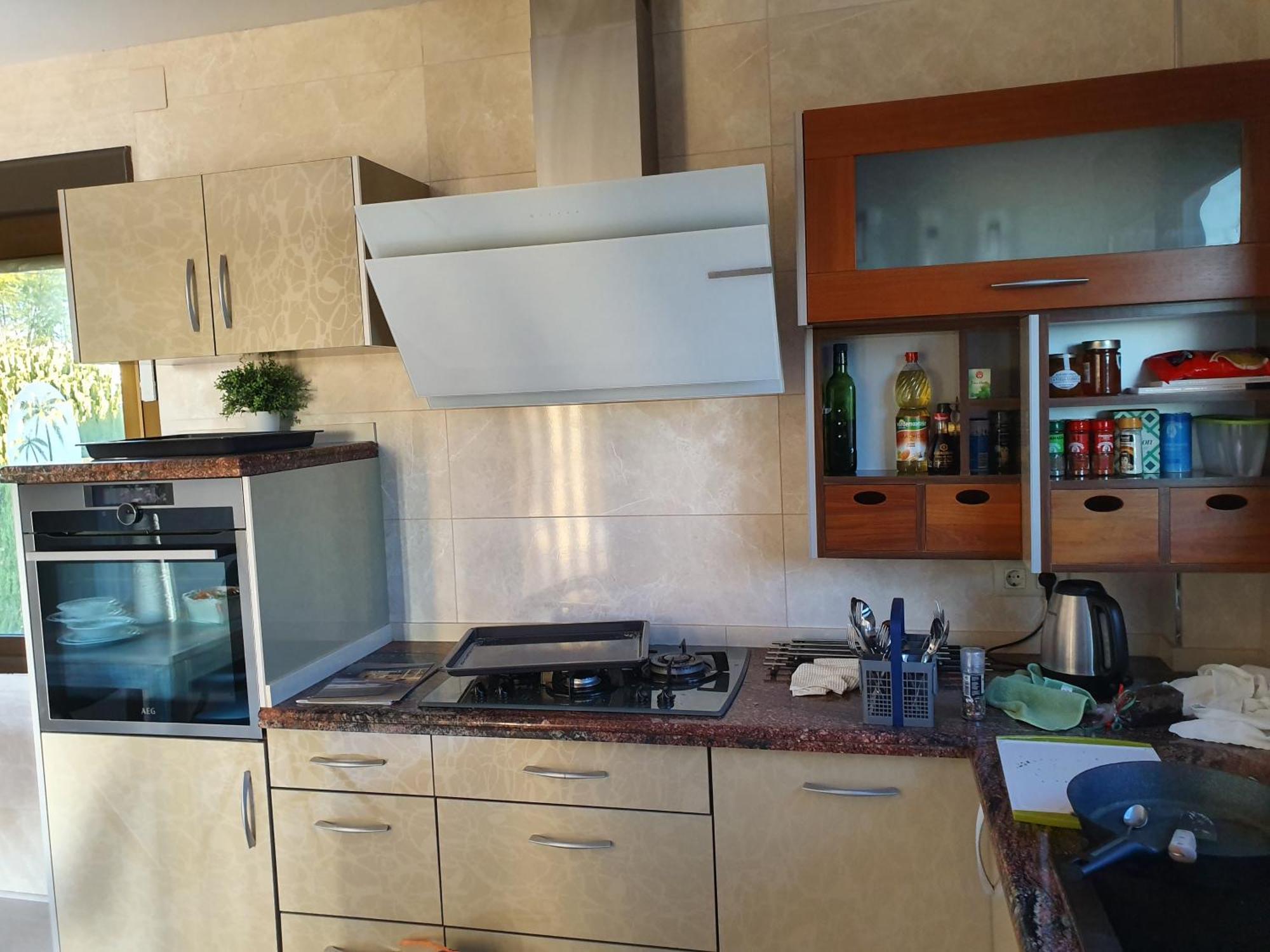 Luxury Villa - Pool, Hot Tub, Aircon, Tvs, Home Cinema, Office, Gbit Internet, Sports Equipment カルプ エクステリア 写真